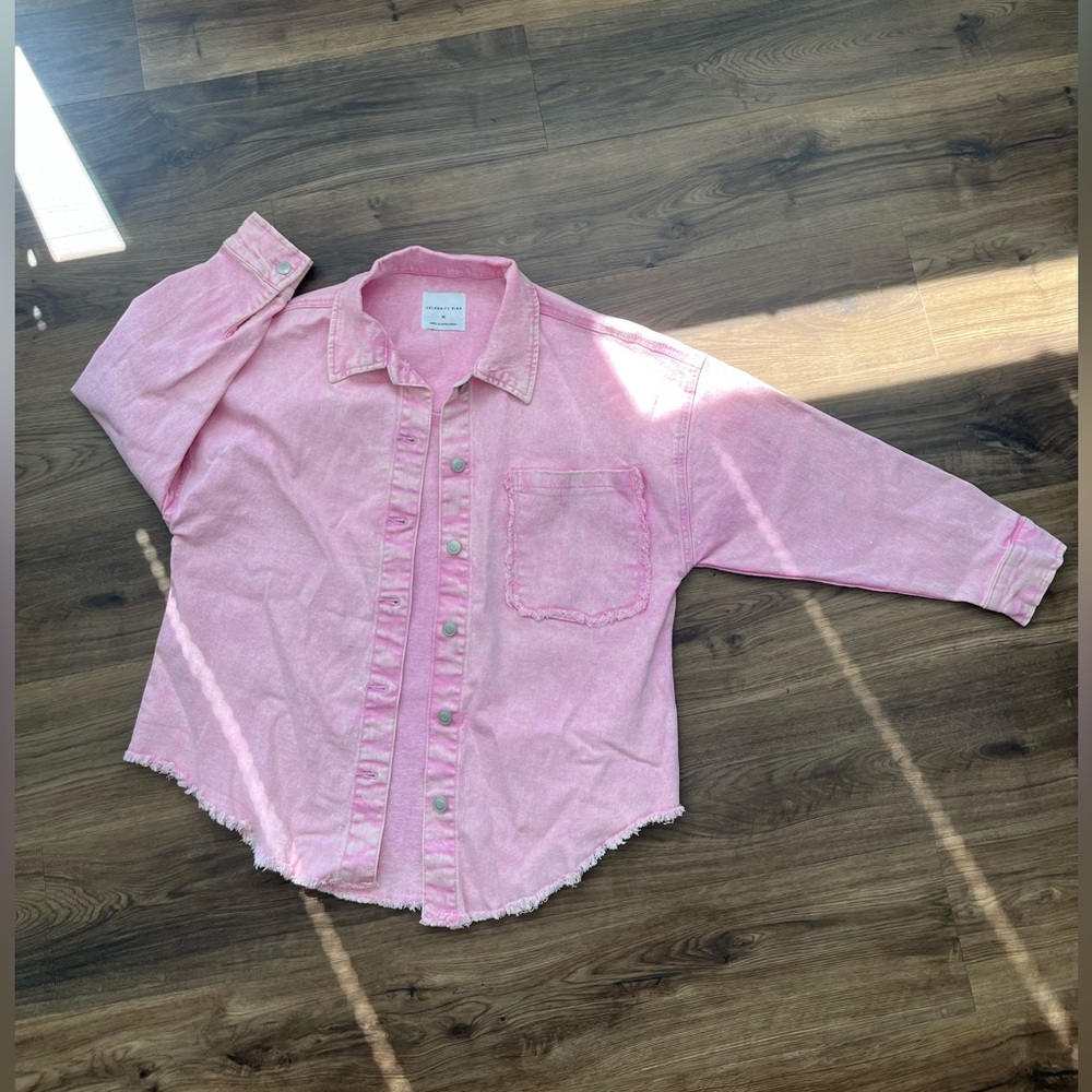 🌸Pink Denim Shacket🌸 100% cotton LIKE NEW oversized collared statement piece